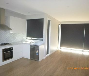 NEAR NEW 3 BEDROOM TOWNHOUSE IN HEART OF SPRINGVALE - Photo 2