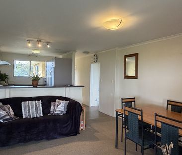 Cosy Beach Home - Fully Furnished - Omokoroa - Photo 2