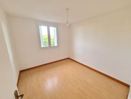 Appartement 3 pièces 53m2 MARSEILLE 9EME 952 euros - Photo 5