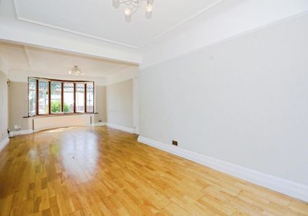 4 bedroom semi-detached house to rent - Photo 2