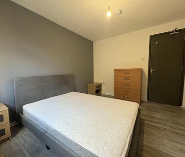 1 bedroom in a house share to rent - Photo 5