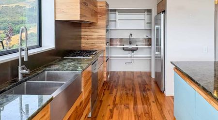 Four Bedroom Home With Breathtaking Scenery! - Photo 3