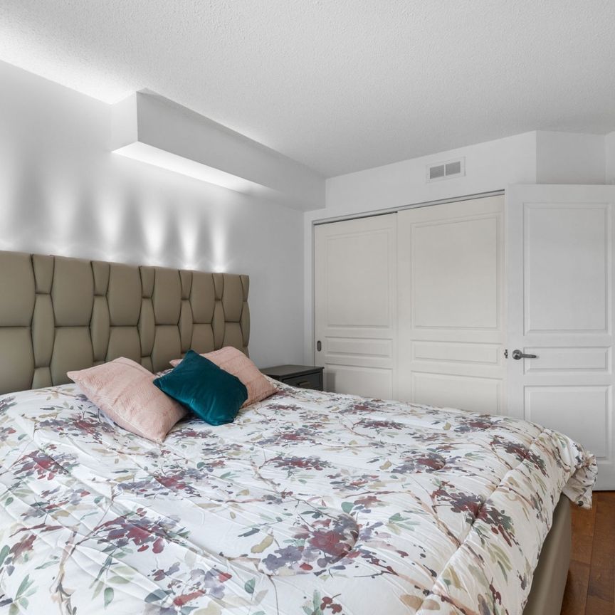 450 Rue St Antoine E., Montréal (Ville-Marie), QC H2Y - Photo 1