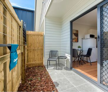 BRAND NEW FULLY FURNISHED, LUXURY MICRO APARTMENTS - Photo 2