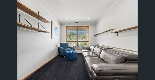 Spacious Family Living with Stunning Outdoor Entertaining & Views - Photo 1