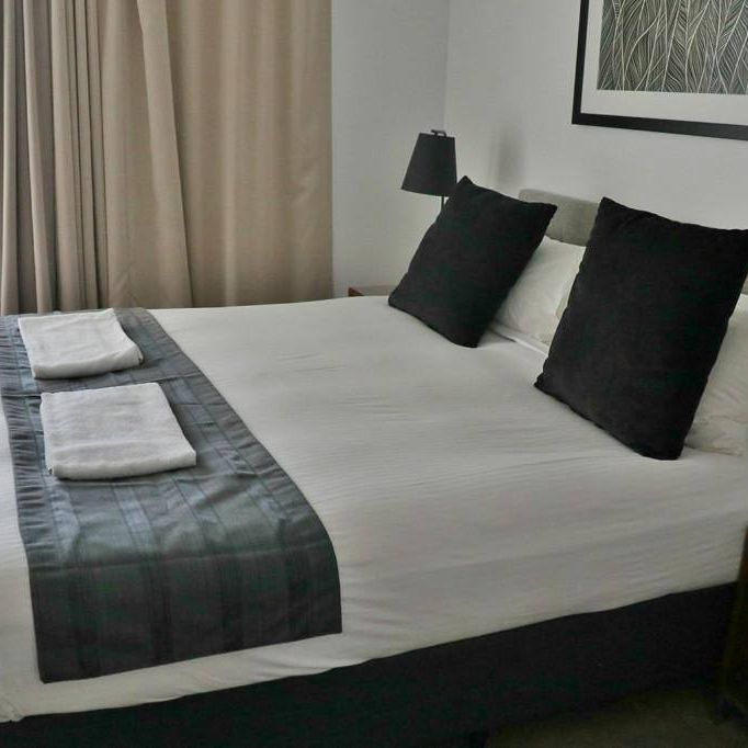 FULLY FURNSIHED STUDIO APARTMENT - Photo 1