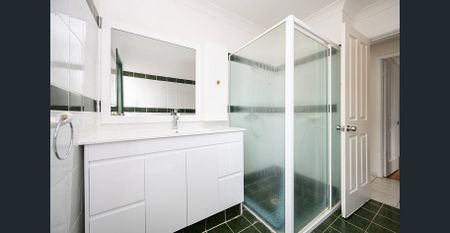 WELL PRESENTED THREE BEDROOM FAMILY HOME IN A CONVENIENT LOCATION - Photo 4