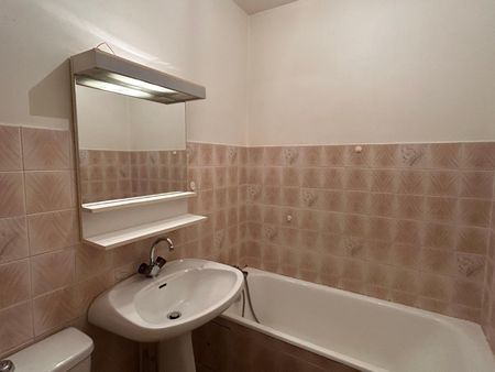 Location Appartement 1 pièce 35m² ALBI 81000 - Photo 4
