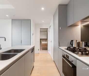 FULLY FURNISHED ELEGANT RIVERSIDE RETREAT! RESORT INSPIRED LUXURY - Photo 6