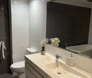 Broadbeach Waters - Photo 4