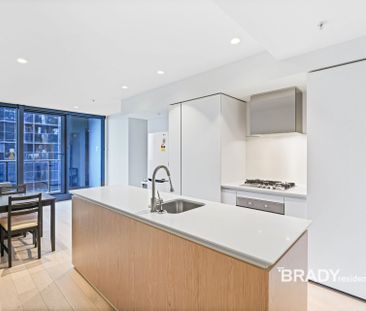 2710/135 A'beckett Street, Melbourne - Photo 2