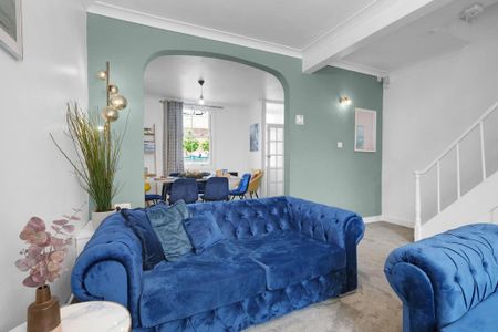 3 bedroom detached house to rent - Photo 4