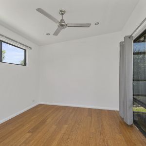 Private Granny Flat - Photo 2