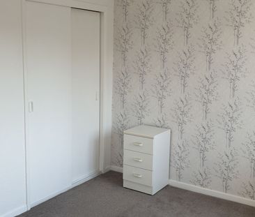 Hazelborough Close, Warrington - Photo 2