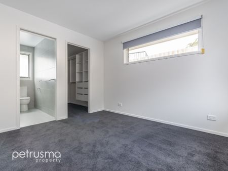 2 / 10 Camrise Drive - Photo 2