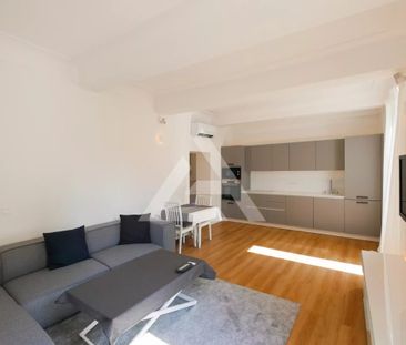 VIEUX NICE - TROIS PIECES - ENTIEREMENT RENOVE - Photo 5