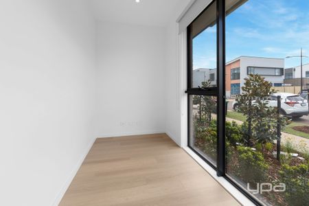 STUNNING BRAND NEW PROPERTY - Photo 5