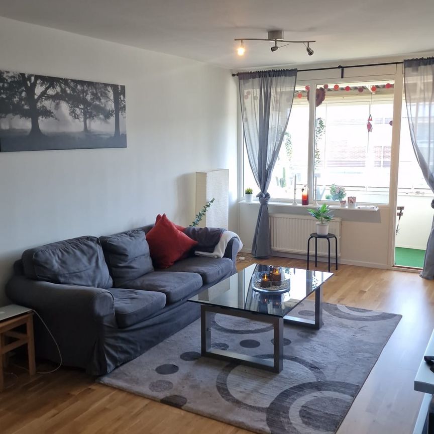 Topasgatan, Västra Frölunda - Photo 1