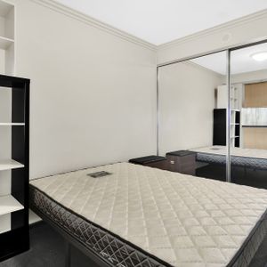 Partly Furnished Apartment in The Forum - Photo 2