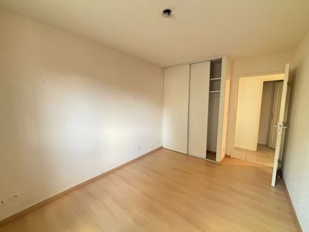 Location Appartement 3 pièces 65m² - Photo 3