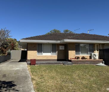 2X1 HOME IN HOTSPOT LOCATION!!! - Photo 5