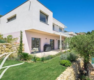 Villa à louer Tourrettes Sur Loup, Cote d'Azur, France - Photo 4