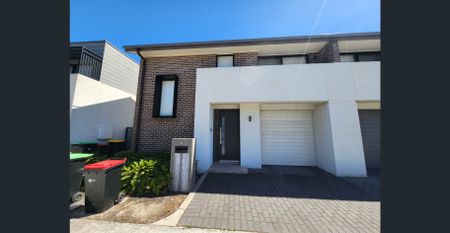Modern 2-Bedroom Home in Fairwater, Blacktown - Photo 3