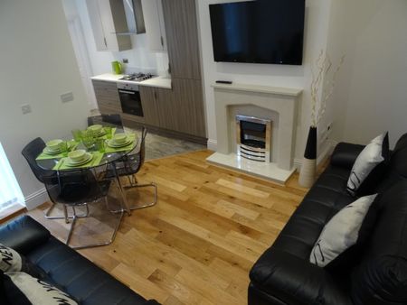 3 Double Bed Apartment Myrtle Grove Jesmond - Photo 5