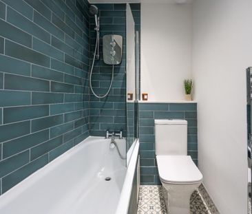 3 bedroom flat to rent - Photo 3