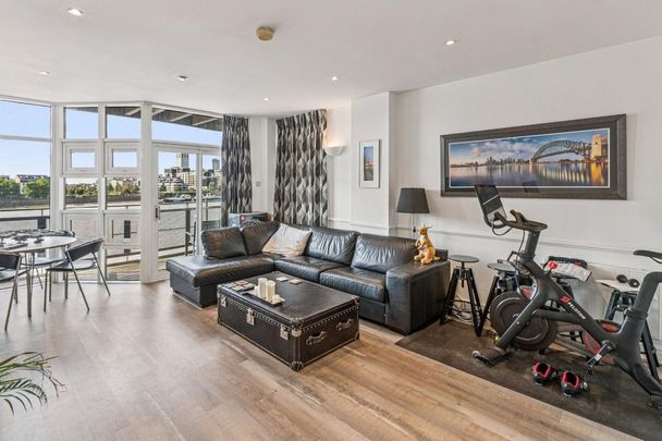 2 bedroom flat to rent - Photo 1