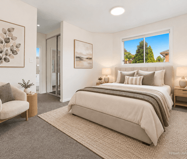 3 Bedroom Townhouse with Ducted Air Conditioning & Private Courtyard - Photo 3