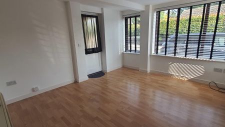 2 bedroom ground floor flat to rent - Photo 4