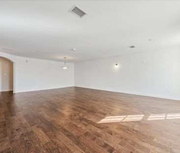 For Lease - 38 Walton Street Unit# 308, Port Hope, Ontario - Photo 4