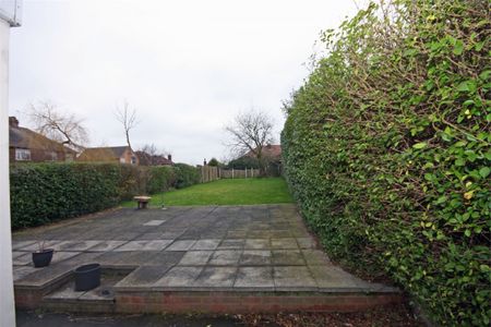 Plains Road, Nottingham, Nottinghamshire, NG3 - Photo 3