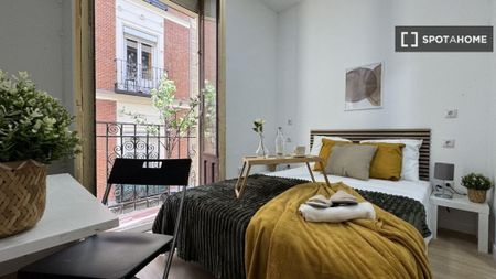 4 room luxury Flat for rent in Madrid, Autonomous Region of Madrid - Photo 3