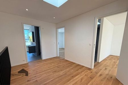 Là où les enfants rient et où les parents arrivent. Bien sûr, à Altnau, maison mitoyenne d’angle D - Photo 4