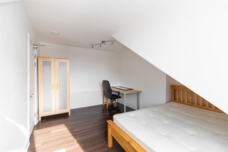 Salters Road, Gosforth, Newcastle Upon Tyne - Photo 2