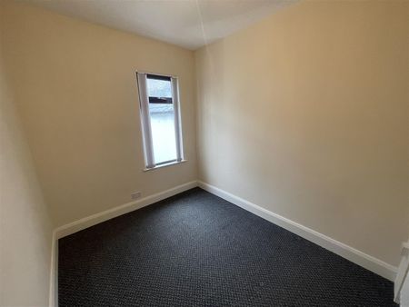 9 Ravenscroft Street, - Photo 4