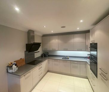 Alder Lodge, Farmleigh Woods, Castleknock, Dublin 15 - Photo 2