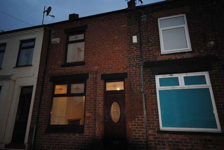 Broomfield Terrace, Ince, Wigan, WN1 - Photo 5