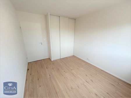 Location Appartement 3 pièces 61m² LONS LE SAUNIER 39000 - Photo 5