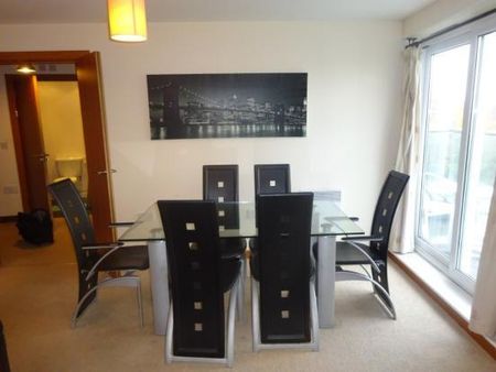2 bedroom flat to rent - Photo 5