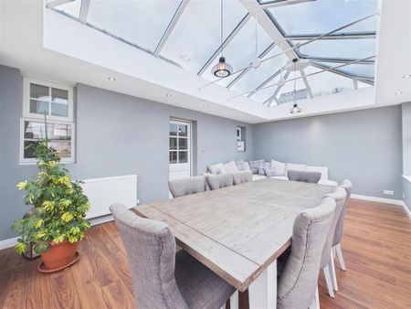 5 bedroom house to rent - Photo 4