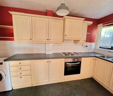 1 bedroom semi-detached house to rent - Photo 2