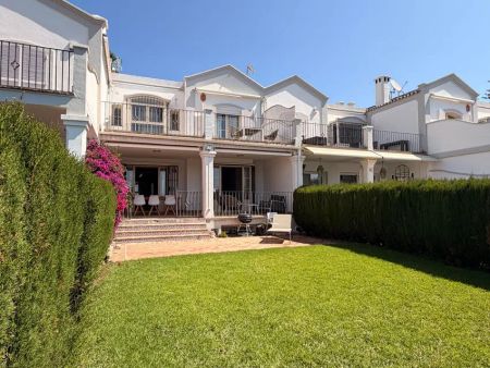 Alquiler de chalet adosado en Avenida del Golf, 6 - Photo 3