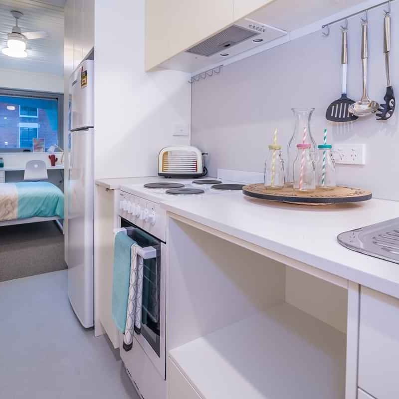 Large Studio Apartment - Photo 1