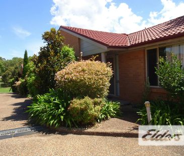 Tidy Convenient Home in Quiet Complex - Photo 6