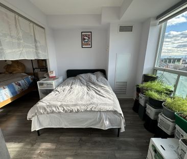 For Lease - 51 Baffin Court Unit# 611, Richmond Hill, Ontario - Photo 5