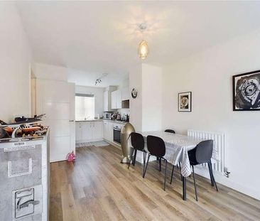 Alder Grove, Shinfield, Reading, Berkshire, RG2 - Photo 2