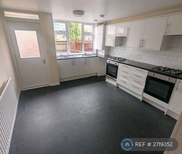 1 bedroom in a house share to rent - Photo 6